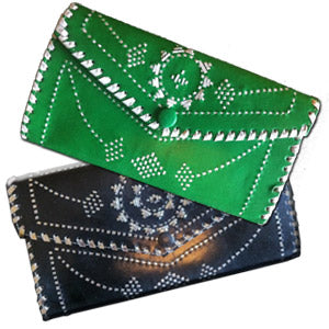 BAGS & CLUTCHES